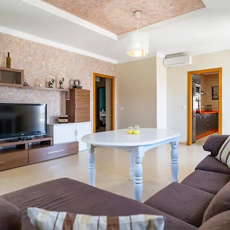 3 Bedroom Lovely In Holiday home Arcos de la Frontera